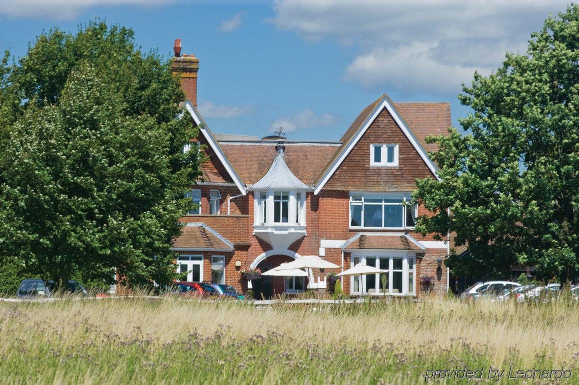 Hickstead Hotel Exterior photo