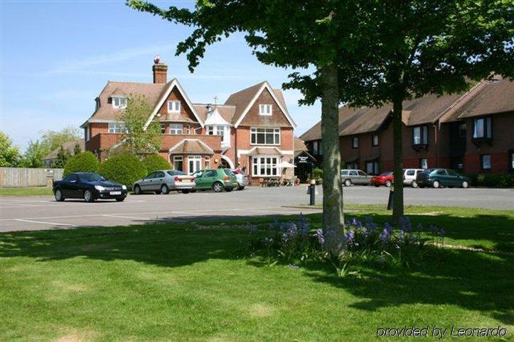 Hickstead Hotel Exterior photo